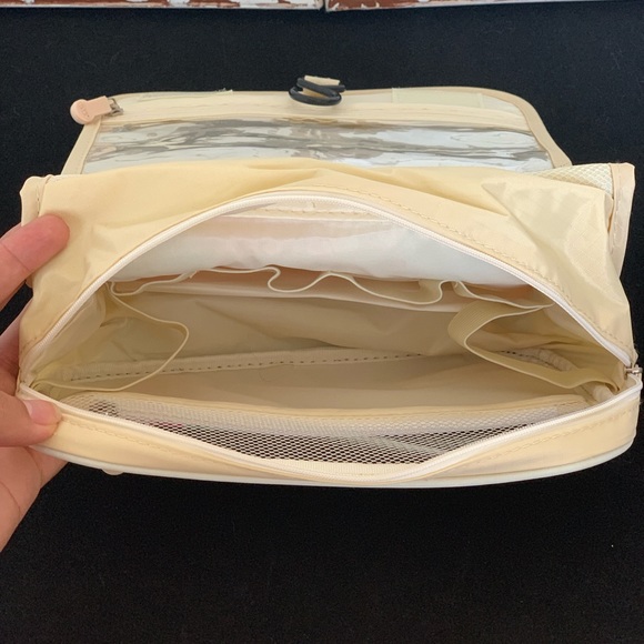 Travel Toiletrie/Makeup Bag - Picture 4 of 4